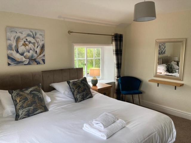 Sutton Hall Resort Thirsk Szoba fotó