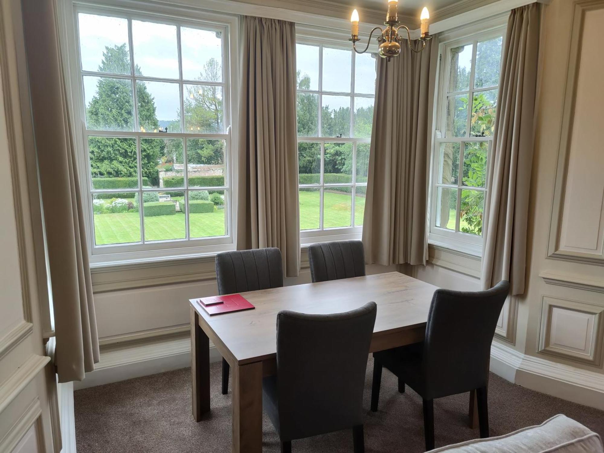 Sutton Hall Resort Thirsk Szoba fotó