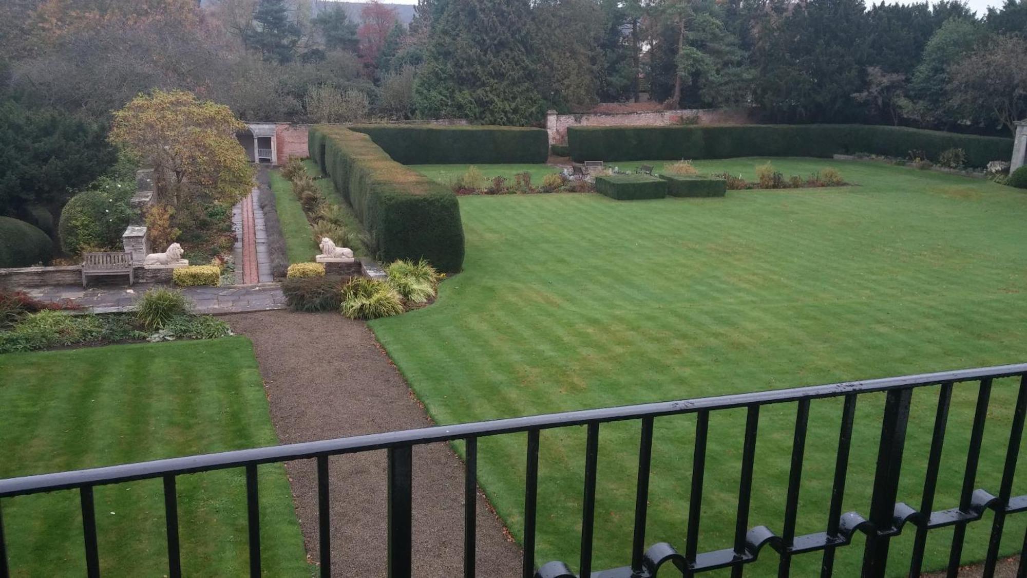 Sutton Hall Resort Thirsk Kültér fotó