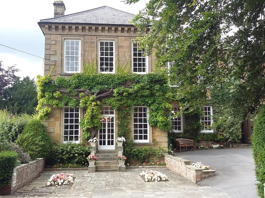 Sutton Hall Resort Thirsk Kültér fotó